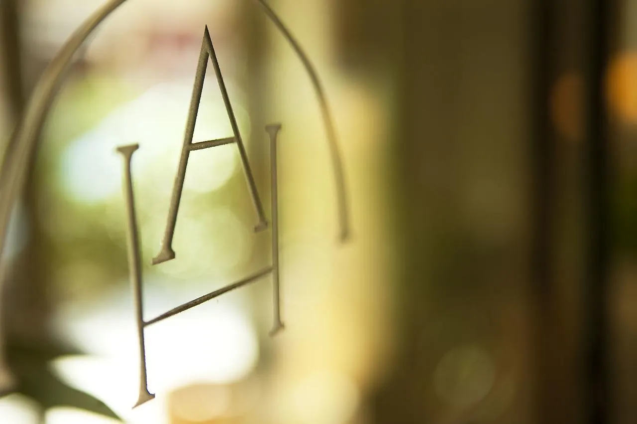 Hotel Hôtel De l'Arcade París