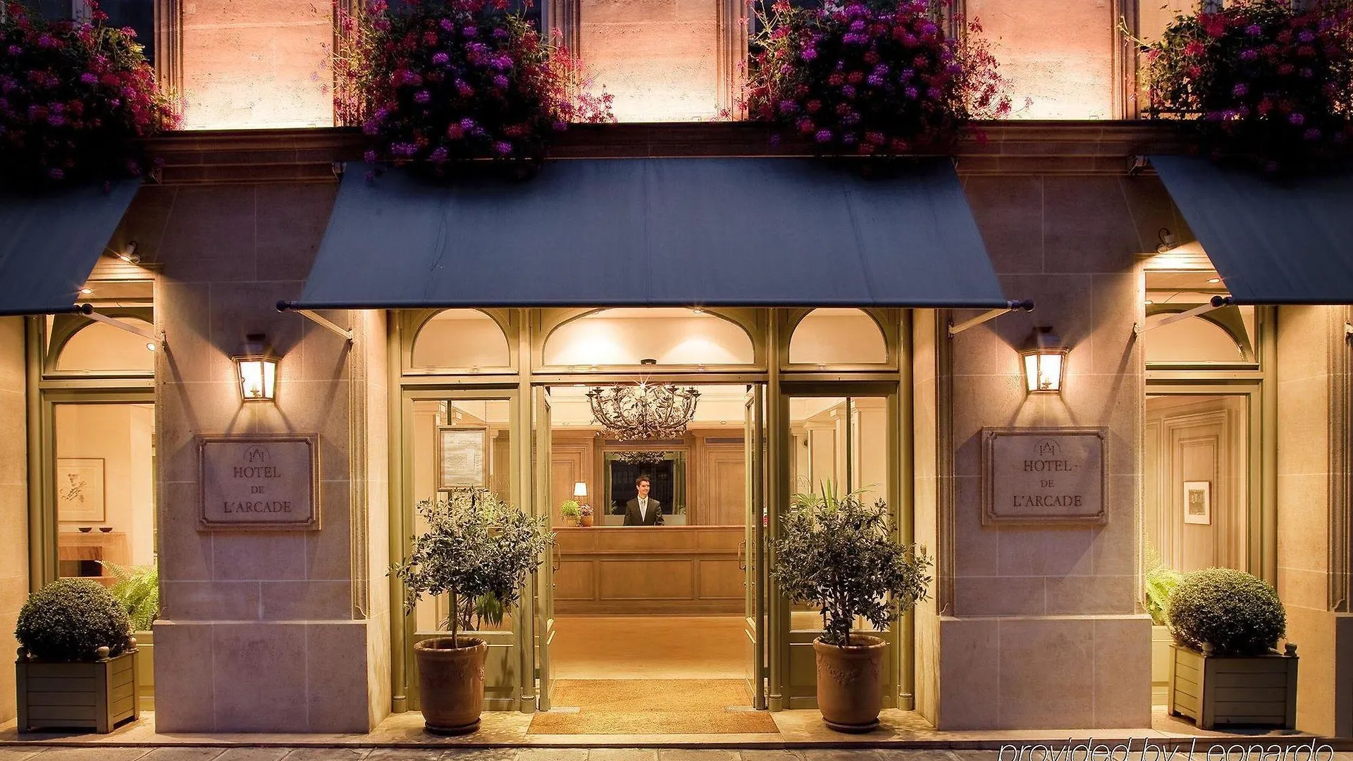 Hotel De L'Arcade Paris