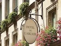 Hotel De L'Arcade Paris